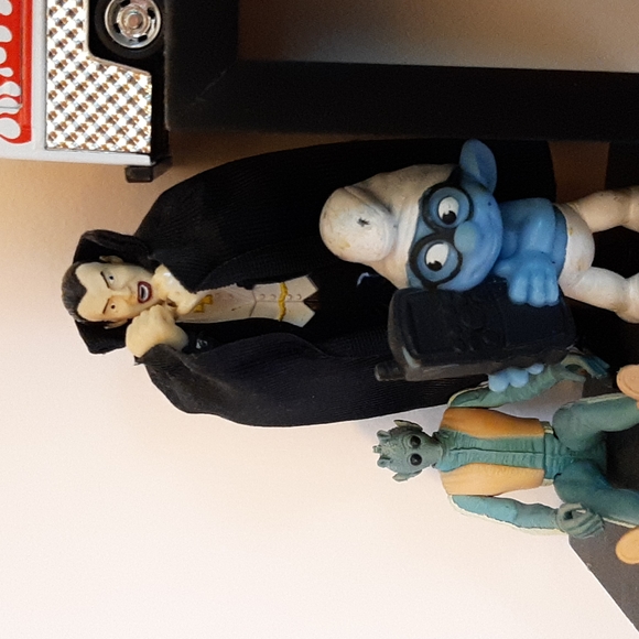 Discounted merch. - Picture 3 of 13